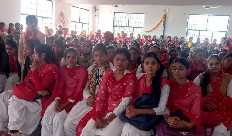 धूमधाम से मनाया गया ओम प्रकाश गोयल डिग्री काॅलेज का स्थापना, सांस्कृतिक कार्यक्रमों की रही धूम