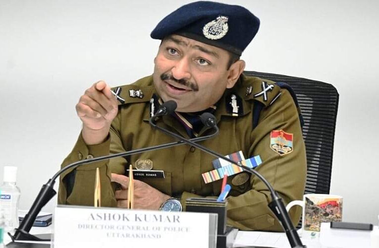 व्यवसायी से बदसलूकी करने पर उप निरीक्षक को डीजीपी अशोक कुमार ने निलंबित किया