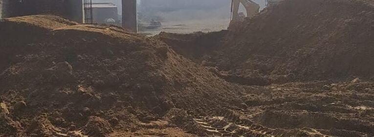 भगवानपुर में नियमों को ताक पर रख हो रहा अवैध खनन, एक परमिशन की आड़ में कई जगह पर अवैध खनन