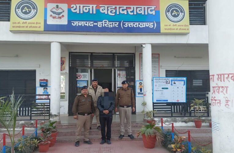 बहादराबाद पुलिस ने पच्चीस हजार का इनामी बदमाश पकड़ा,  ट्रक में भरे एक करोड़ रुपये से अधिक का माल लूटने का दर्ज था केस