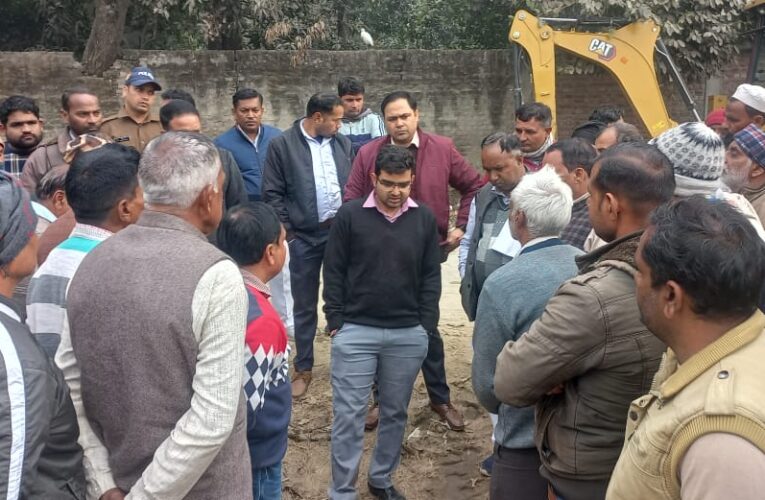 एसडीएम ने तोल सेंटर पर सुनी किसानों की समस्याएं, संबंधित अधिकारियों को दिए समाधान के निर्देश
