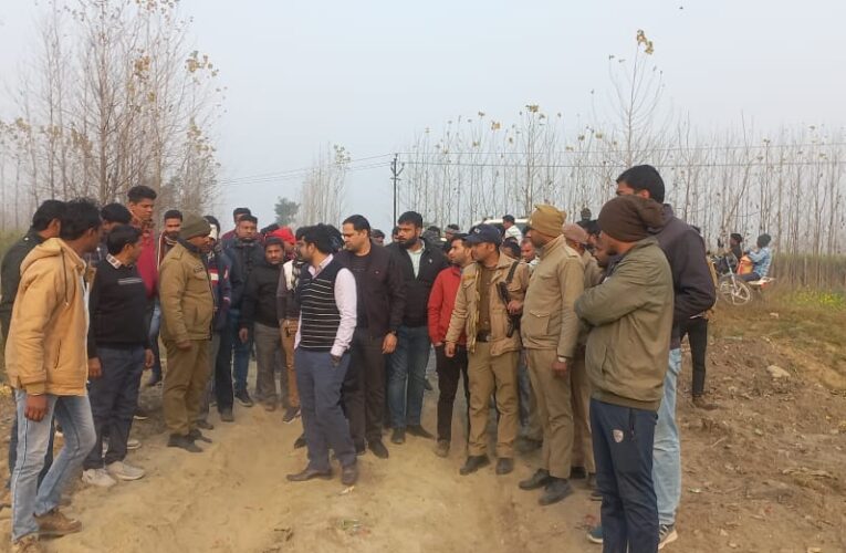 ज्वाइंट मजिस्ट्रेट आशीष कुमार मिश्रा ने किया निर्माणाधीन सड़क का निरीक्षण