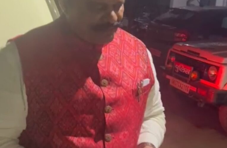 बेटे के लिए खानपुर के पूर्व विधायक कुंवर प्रणव सिंह चैंपियन का हाई वोल्टेज ड्रामा, इंस्पेक्टर बोले- तुमसे बात करने के बजाय इस्तीफा दे दूंगा