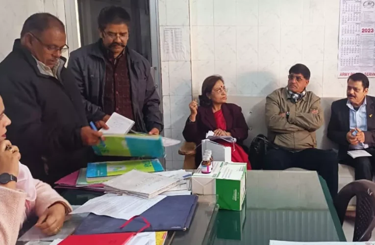 देहरादून: स्‍कूल में पाक के पूर्व पीएम की फोटो मिलने से हड़कंप, हिजाब पहने दिखीं छात्राएं व शिक्षिका