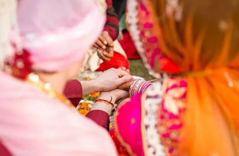 उत्तराखंड: सात फेरे पूरे होते ही खुशी से नाचे घराती और बराती, अचानक जमीन पर गिरा दूल्‍हा, हार्ट अटैक से हुई मौत