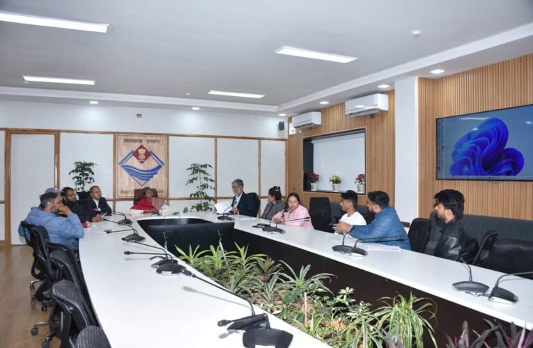 अपर मुख्य सचिव राधा रतूड़ी से मिले पीसीएस मुख्य परीक्षा के अभ्यर्थी, अभ्यर्थियों ने पीसीएस मुख्य परीक्षा समय पर आयोजित करवाने हेतु किया निवेदन