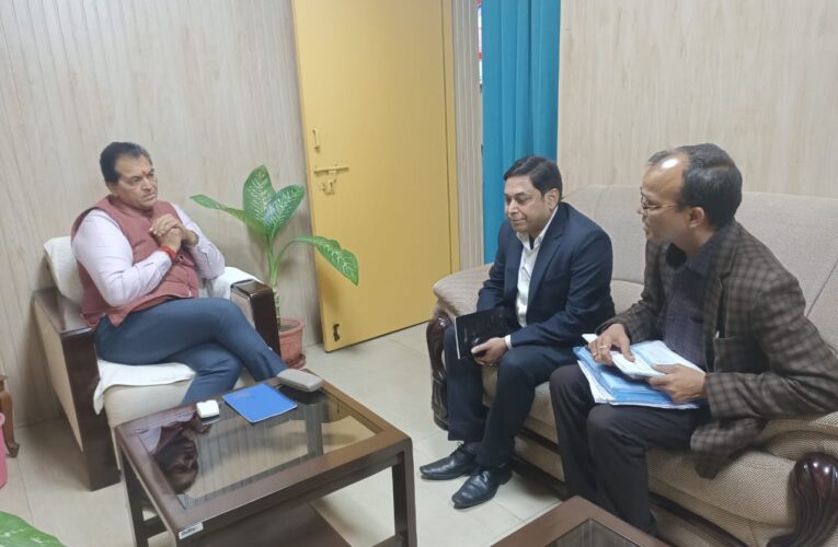 कैबिनेट मंत्री प्रेमचंद अग्रवाल ने जल जीवन मिशन के तहत किए जा रहे कार्यों की समीक्षा की, अधिकारियों को लगाई फटकार