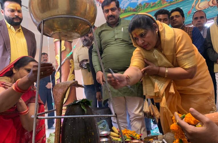सरकार बेरोजगार युवाओं, महिलाओं और छात्रों का शोषण कर रही: ममता राकेश
