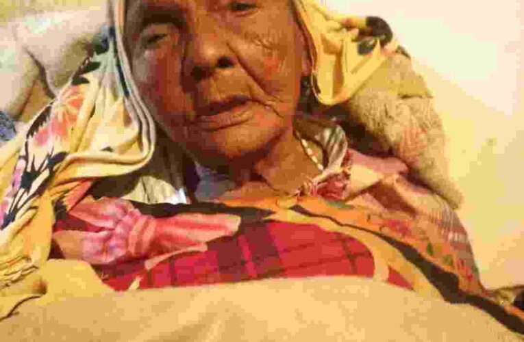 रुड़की: अंतिम संस्कार से पहले अचानक ‘जिंदा’ हो गई 102 साल की ‘मृत’ वृद्धा, उनके जीवित होने पर पूरा गांव खुशी मना रहा