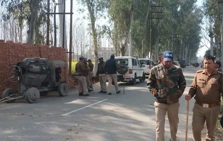 भगवानपुर: पुलिस के पहरे में शुरू हुआ नाले का निर्माण