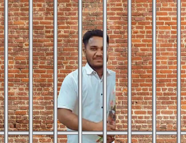भीड़ का फायदा उठाकर वांछित ने एसएसपी के साथ फोटो खिंचवाया, ईनाम घोषित, कार्रवाई के दिए निर्देश