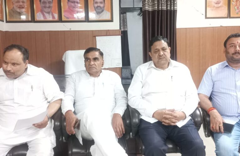 नगर पंचायत भगवानपुर में बड़े पैमाने पर भ्रष्टाचार के आरोप, भाजपाइयों ने पत्रकार वार्ता कर लगाए आरोप