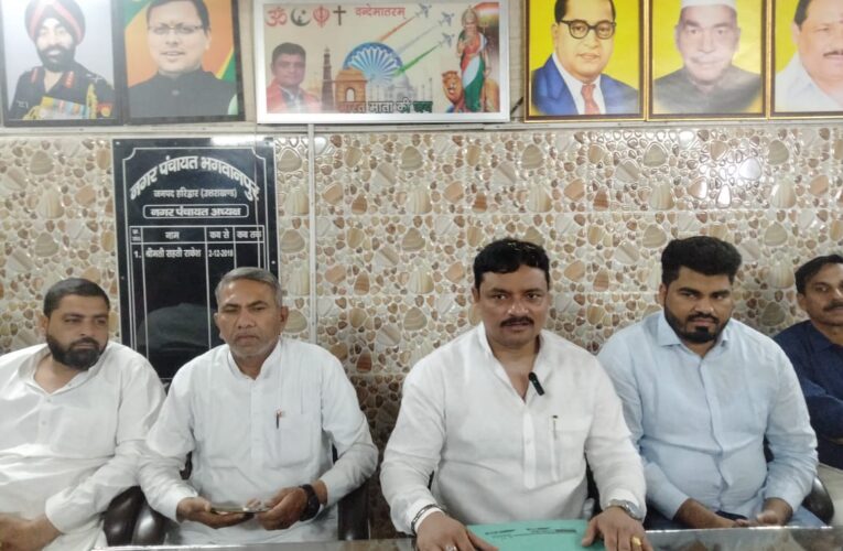 भाजपाइयों के आरोप पर नगर पंचायत अध्यक्ष प्रतिनिधि सुबोध राकेश ने किया पलटवार