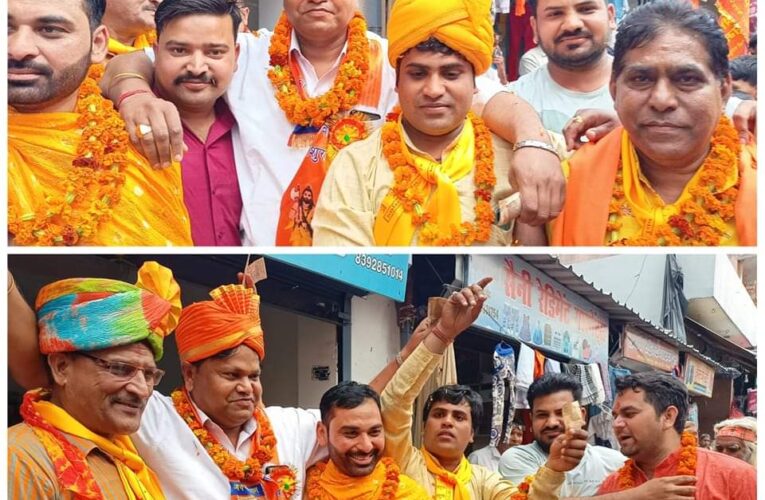 सत्य व शक्ति के प्रतीक थे भगवान परशुराम, व्यापारी गगन बंसल ने पुष्प वर्षा कर किया भगवान परशुराम शोभायात्रा का स्वागत