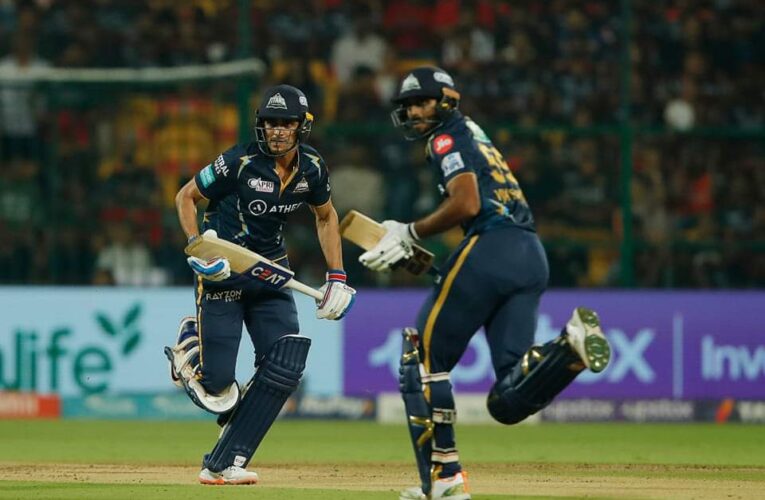 विराट की आरसीबी आईपीएल 2023 से बाहर, गुजरात ने छह विकेट से हराया, मुंबई इंडियंस प्लेऑफ में पहुंची