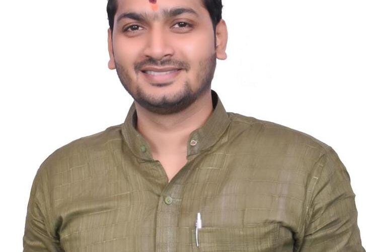भगवानपुर नगर मंडल युवा मोर्चा के उपाध्यक्ष बने सुमित शर्मा उर्फ अन्नू, कहा-युवाओं को भाजपा के साथ जोड़ने का करेंगे कार्य