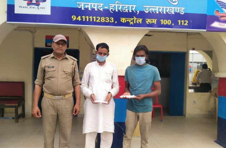 भगवानपुर पुलिस ने अलग-अलग जगह से दो युवकों को चाकू के साथ गिरफ्तार किया