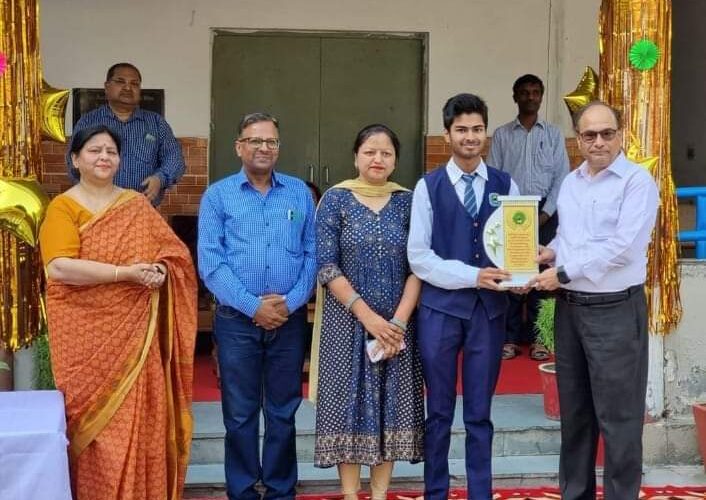 रुड़की के आयुष तायल ने जेईई एडवांस 2023 में हासिल की 2505 आल इंडिया रैंक