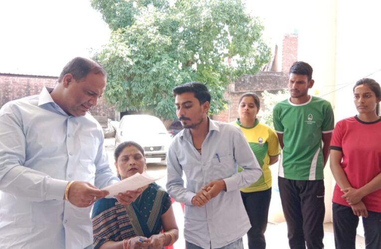 मीरपुर से तीन युवाओं का राष्ट्रीय स्तर पर रग्बी खेल में चयन हुआ, राष्ट्रीय खेलने पूना महाराष्ट्र जा रहे