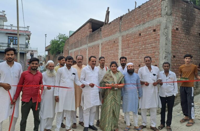तेजी से कराया जा रहा है क्षेत्र का विकास, विधायक ममता राकेश ने सिकरोढ़ा गांव में किया सड़कों का उद्घाटन