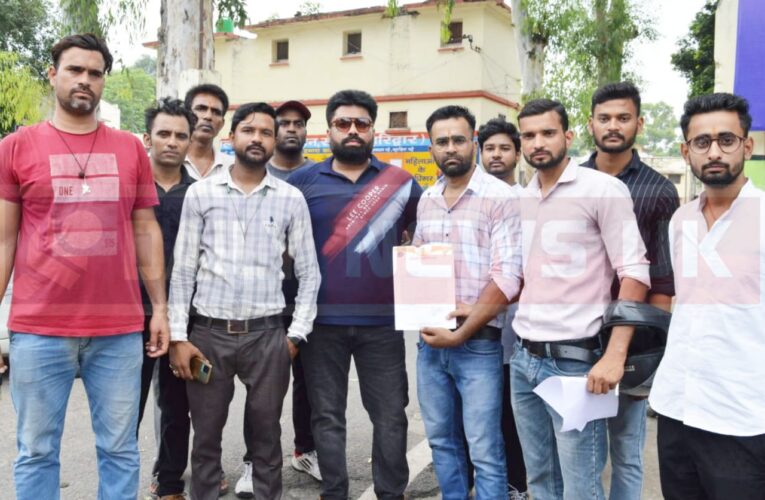 बजरंग वाहिनी दल ने भीम आर्मी के प्रदेश अध्यक्ष की गिरफ्तारी की मांग की, कहा-सोमवार को ज्वाइंट मजिस्ट्रेट से मिलेंगे