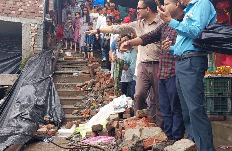 मनसा देवी पहाड़ी के भूस्खलन वाले क्षेत्रों का विशेषज्ञों की टीम ने किया स्थलीय निरीक्षण