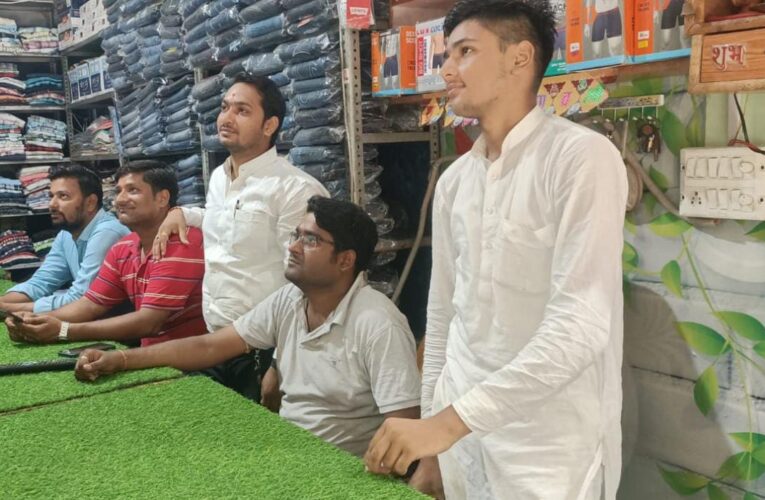भगवानपुर नगर भाजपा मंडल महामंत्री वैभव अग्रवाल के नेतृत्व में सुनी पीएम के मन की बात, कहा-प्रधानमंत्री के मन की बात कार्यक्रम समाज व राष्ट्र के लिए प्रेरणादायी