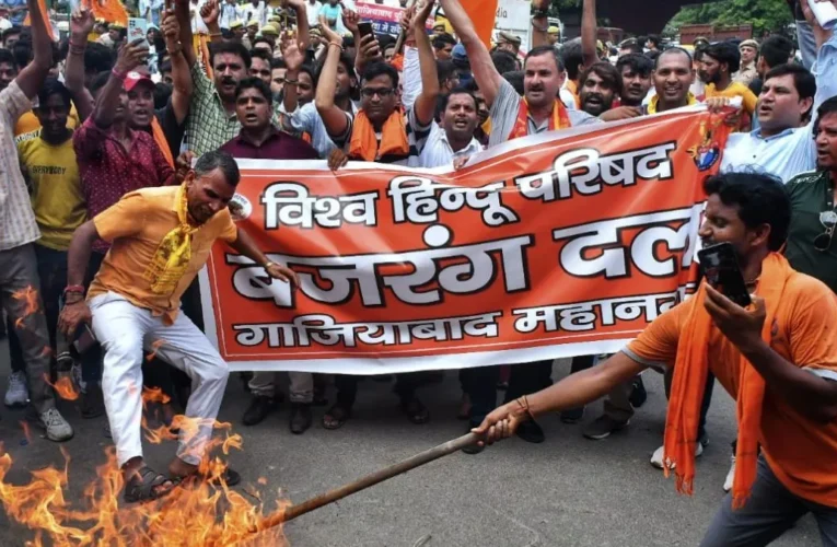 हिंसा में अब तक छह लोगों की मौत, 116 गिरफ्तार, विश्व हिंदू परिषद का प्रदर्शन