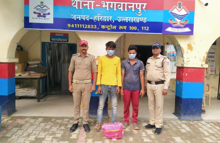 भगवानपुर पुलिस ने दो जिंदा गोवंश सहित दो युवक दबोचे, आरोपियों को गिरफ्तार कर वाहन सीज किया