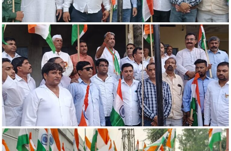 भगवानपुर में भाजपाइयों ने निकाली भव्य तिरंगा यात्रा, दिखाई दिया देशभक्ति का जज्बा, भाजपा नेता बोले- अमृत महोत्सव के रूप में मना रहे स्वतंत्रता दिवस