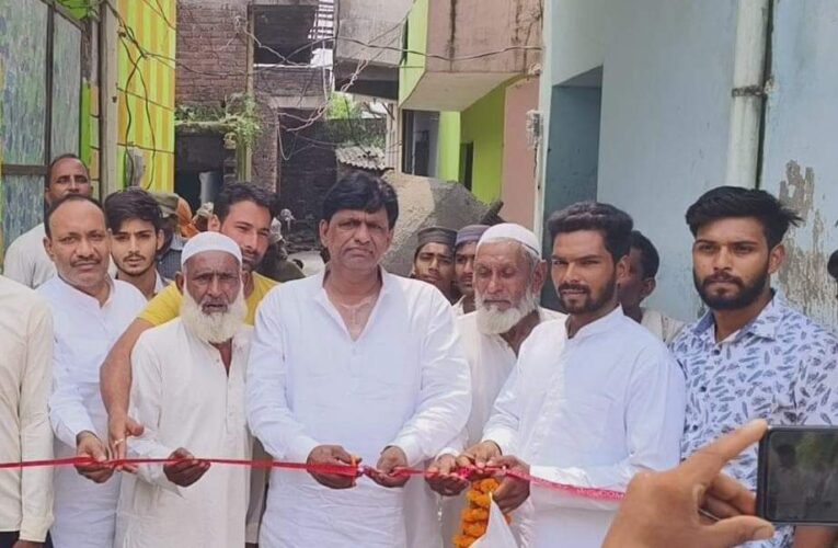 धामी शासन में हो रहा है सभी क्षेत्रों का तेजी से विकास, वक्फ बोर्ड के पूर्व चेयरमैन एवं मंडी समिति रुड़की के पूर्व अध्यक्ष राव काले खा ने किया सड़क का उद्घाटन