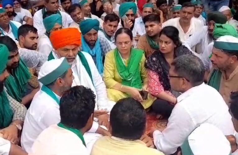 रुड़की पहुंचे किसान नेता राकेश टिकैत, बोले-फसलों के नुकसान के मुआवजे के नाम पर किसानों के साथ मजाक नहीं किया जाएगा बर्दाश्त