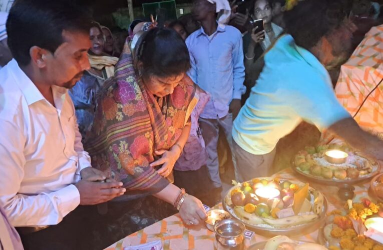 मानकमजरा गांव में संत गुरु रविदास कथा का समापन, विधायक ममता राकेश ने की शिरकत, कहा-श्री गुरु रविदास जी के बताए मार्ग पर चलें