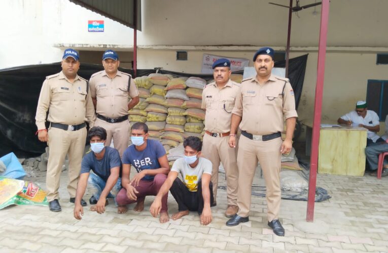 भगवानपुर पुलिस ने किया सीमेंट चोरी का खुलासा, तीन आरोपी गिरफ्तार, फरार चल रहे पांच आरोपियों की धरपकड़ के लिए दी जा रही दबिश