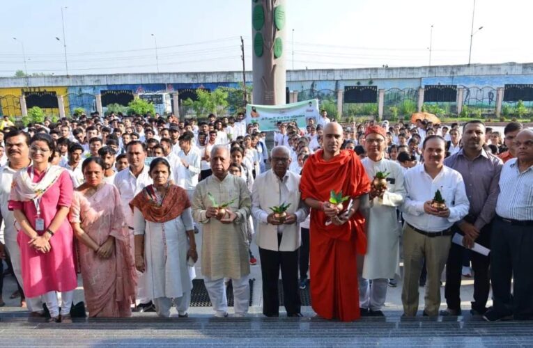 देश की रक्षा हेतु वीर शहीदों ने अपना सर्वस्व न्यौछावर किया: प्रो. महावीर, पतंजलि विश्वविद्यालय में ‘मेरी माटी मेरा देश कार्यक्रम का आयोजन