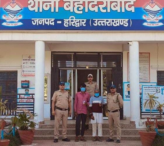 बहादराबाद पुलिस ने स्मैक के साथ दो आरोपियों को किया गिरफ्तार, सहारनपुर से तस्करी कर लाई गई थी स्मैक