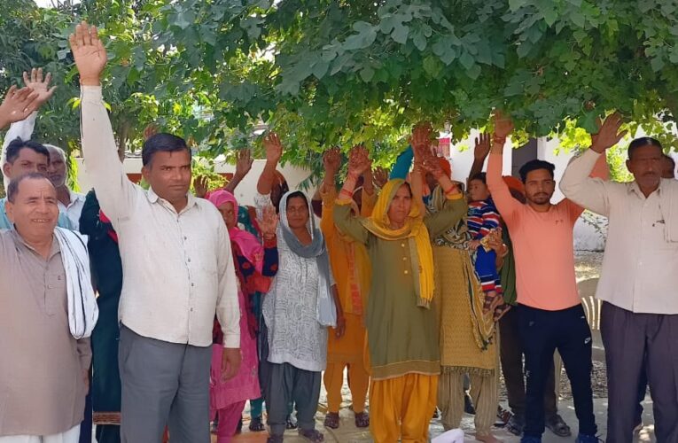 भगवानपुर: दूषित पानी को लेकर ग्रामीणों ने किया धरना-प्रदर्शन, बच्चों को स्कूल जाने के लिए करना पड़ रहा है दिक्कतों का सामना