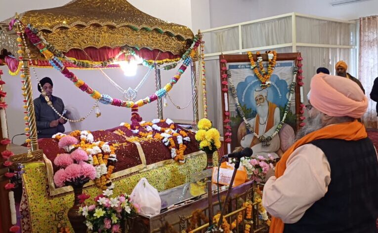 हरिद्वार में श्रद्धापूर्वक मनाया गया  गुरु गोविंद सिंह का 352वां प्रकाश पर्व, उनके बताए मार्ग पर चलने का लिया संकल्प