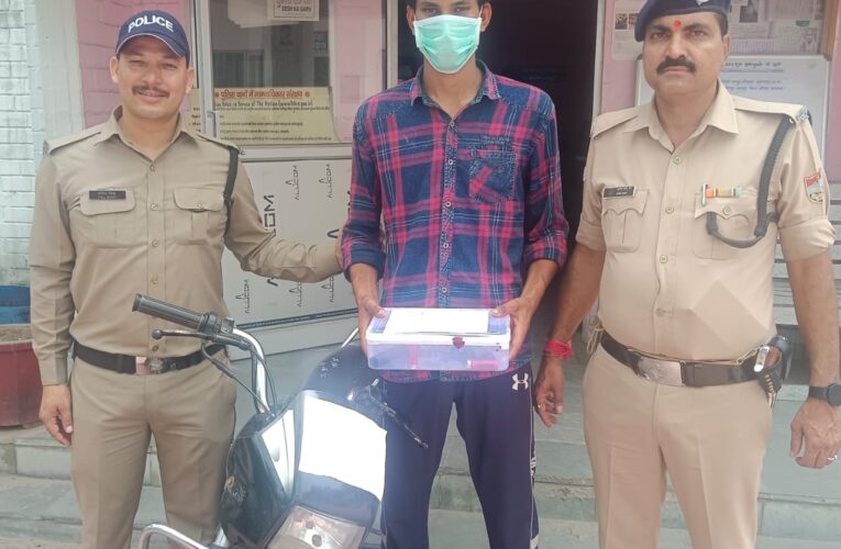 सिडकुल क्षेत्र में वारदात को अंजाम देने की फिराक में घूम रहे एक आरोपी को पुलिस ने दबोचा, कब्जे से देसी तमंचा और जिंदा कारतूस बरामद