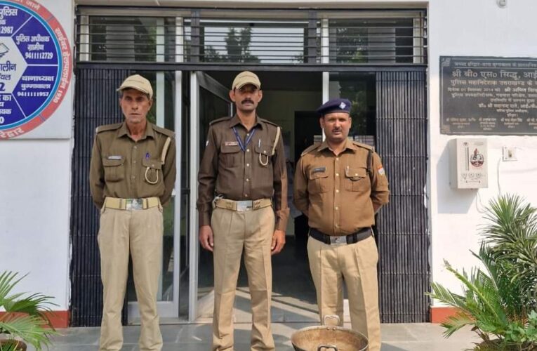 बुग्गावाला पुलिस ने मज़ाहिदपुर के जंगल में अवैध रूप से बनाई जा रही कच्ची शराब के खिलाफ कार्रवाई की, 5.5 लीटर अवैध कच्ची शराब ज़ब्त, आरोपी अंधेरे का फायदा उठाकर मौके से फरार