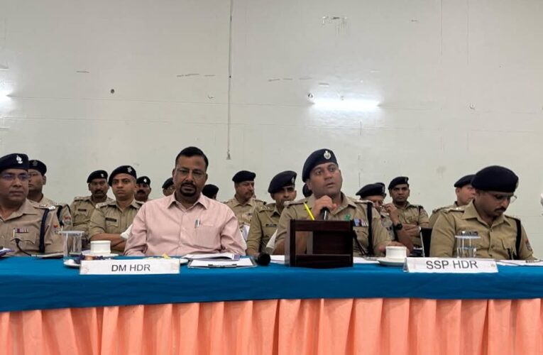बैशाखी स्नान पर्व को लेकर पुलिस-प्रशासन ने पूरे मेला क्षेत्र को चार सुपर जोन, 13 जोन और 40 सेक्टरों में बांटा, पुलिस फोर्स की तैनाती की, डीएम कर्मेंद्र सिंह और एसएसपी प्रमेंद्र सिंह डोबाल ने तैनात फोर्स को ब्रीफ किया