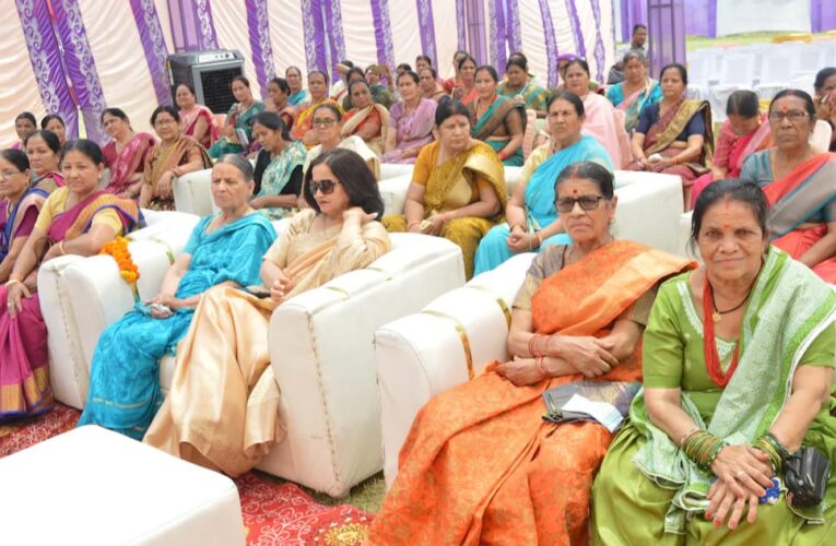 रुड़की: गढ़वाल राइफल्स पूर्व सैनिक संगठन ने मनाया गढ़वाल रेजीमेंट का 138वां स्थापना दिवस, वीर नारियों और पूर्व सैनिकों को किया सम्मानित