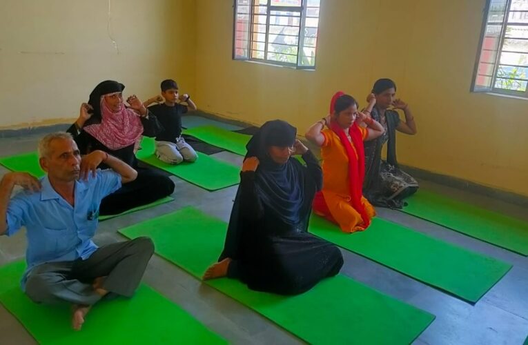 अंतर्राष्ट्रीय योग दिवस के अवसर पर हरिद्वार में आयोजित योग शिविरों में विभिन्न समुदायों की भागीदारी