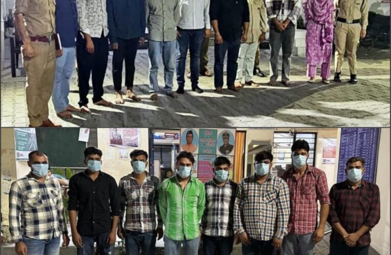 देहरादून: नवोदय विद्यालय की लैब अटेंडेंट परीक्षा में ब्लूटूथ से कर रहे थे नकल, 17 अभ्यर्थियों को पुलिस ने किया गिरफ्तार