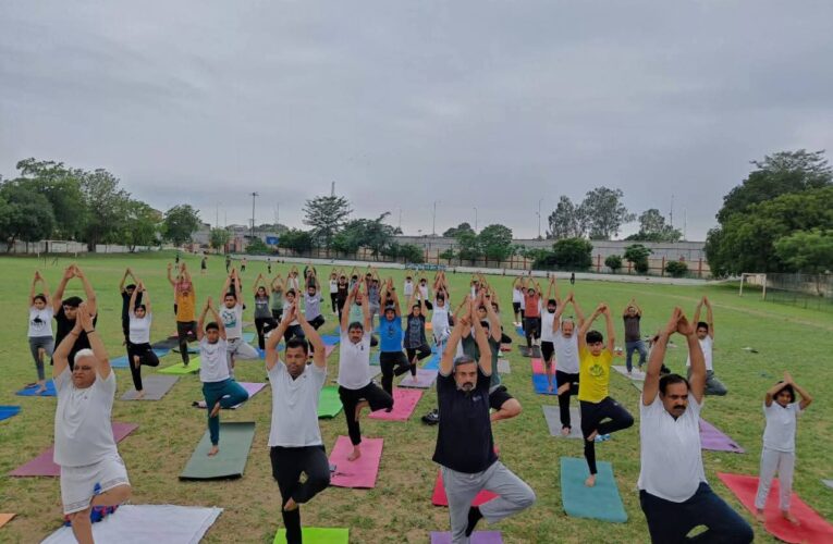 आज संपूर्ण विश्व योग की इस अमूल्य विरासत को अपना रहा है योग भारत की वह अमूल्य देन: आशुतोष शर्मा, अंतर्राष्ट्रीय योग दिवस पर भाजपा हरिद्वार ने योग अभ्यास किया