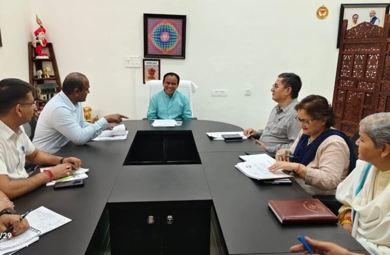 सहकारिता मंत्री ने की विभागीय योजनाओं की समीक्षा, अधिकारियों को दिए केंद्रीय सहकारिता मन्त्री की बैठक हेतु तैयारियों के निर्देश, 30 जून को दिल्ली में सहकारिता को लेकर आयोजित होगी मंथन बैठक