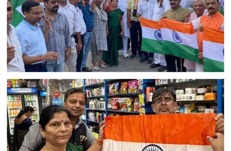 हर घर तिरंगा अभियान के तहत सिविल लाइंस मंडल में भाजपा कार्यकर्ताओं ने निकाली तिरंगा यात्रा