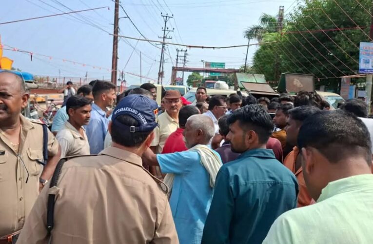 कुख्यात प्रवीण वाल्मीकि के भतीजे मनीष वाल्मीकि की गिरफ्तारी पर सफाई कर्मचारियों का हंगामा, भाजपा पार्षद को संगठन से किया गया निलंबित