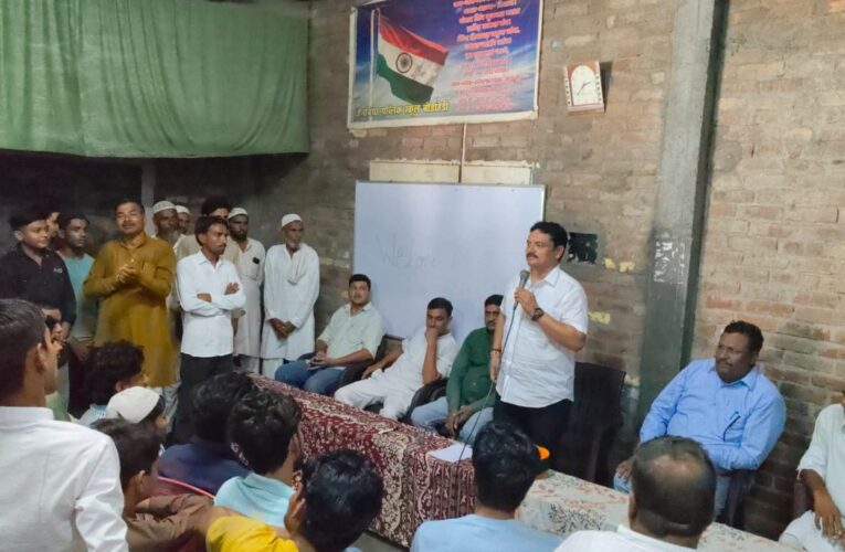 पूर्व राज्यमंत्री एवं भाजपा नेता सुबोध राकेश ने अलावलपुर और बोडाहेड़ी में दलित और मुस्लिम समाज के लोगों की सुनीं समस्याएं, बोले-इस पूरी विधानसभा को विकास कार्यों से चमकाने का कार्य किया जाएगा