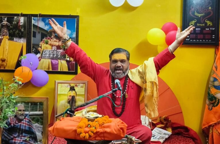 भागवत कथा के दूसरे दिन आचार्य रमेश सेमवाल जी महाराज ने किया भगवान श्री कृष्ण की भक्ति का वर्णन, कहा-भगवान नारायण की पूजा करने से होते हैं सभी कष्ट दूर